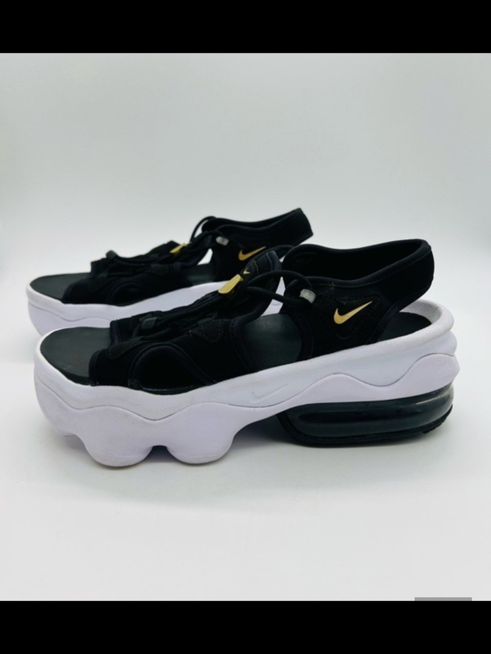Nike Airmax Koko Black & White Women Platform Sandals with Gold Swoosh. Size 9